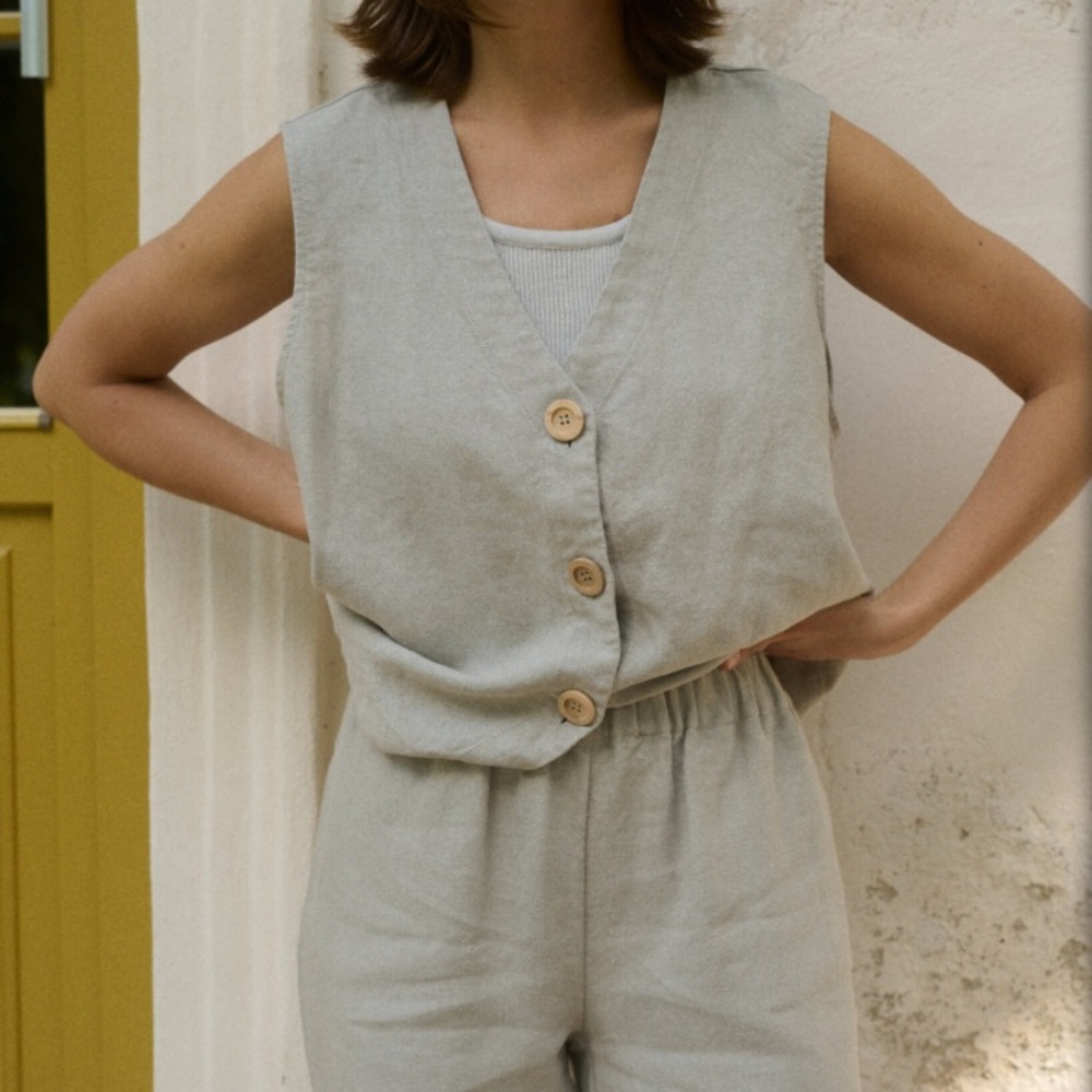 Alina Heavy Linen Vest - Natural Grey